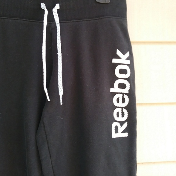 Reebok Pants - 🍉$5 Black Reebok Sweat pants Small